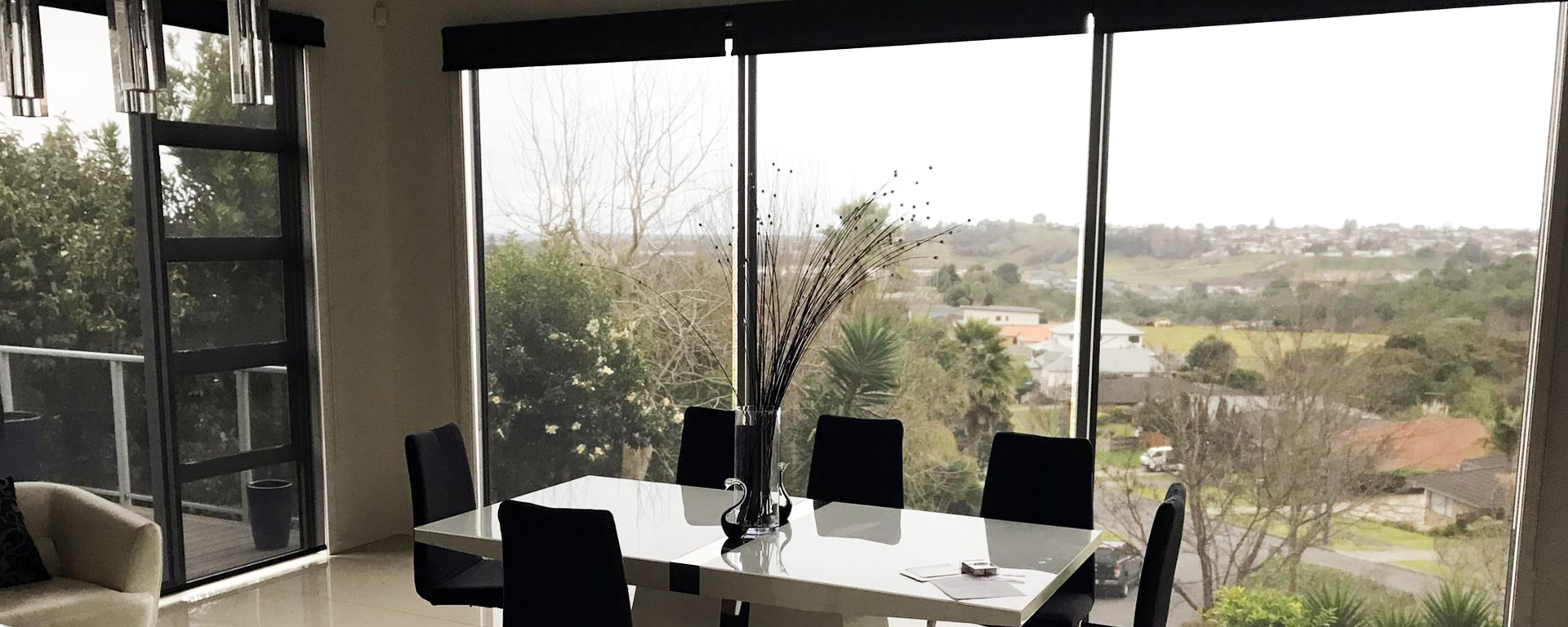 About Blinds On Location - Bay Of Plenty - Sunscreen Blinds