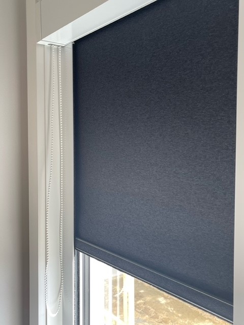 https://www.blindsonlocation.co.nz/wp-content/uploads/2022/03/complete-blockout-roller-blinds-cassette-blinds-blinds-on-location.jpg.jpg