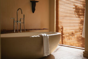 What Blinds are the Best Choice for Bathrooms?